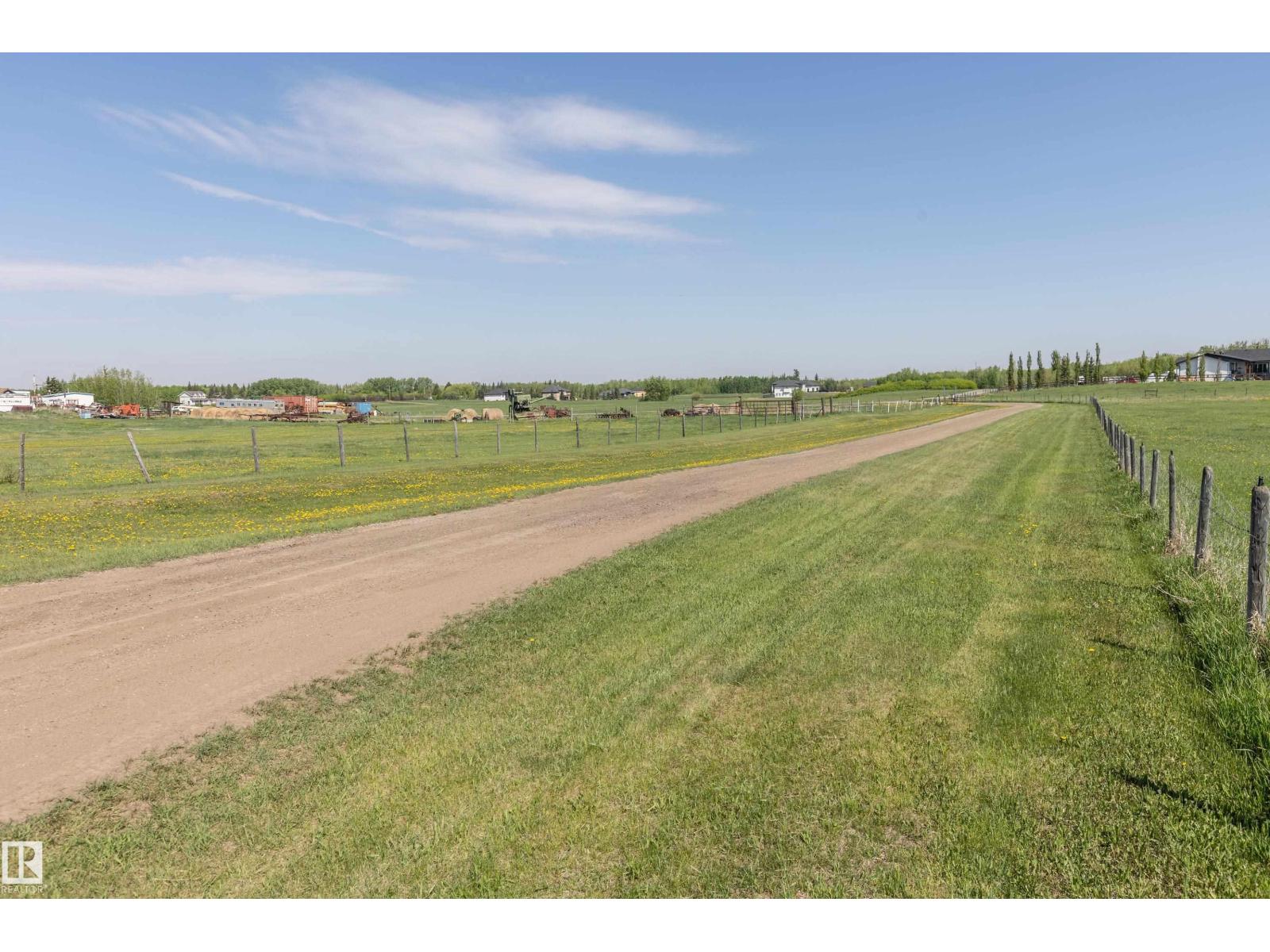 90 22111 TWP RD 510 - 4
