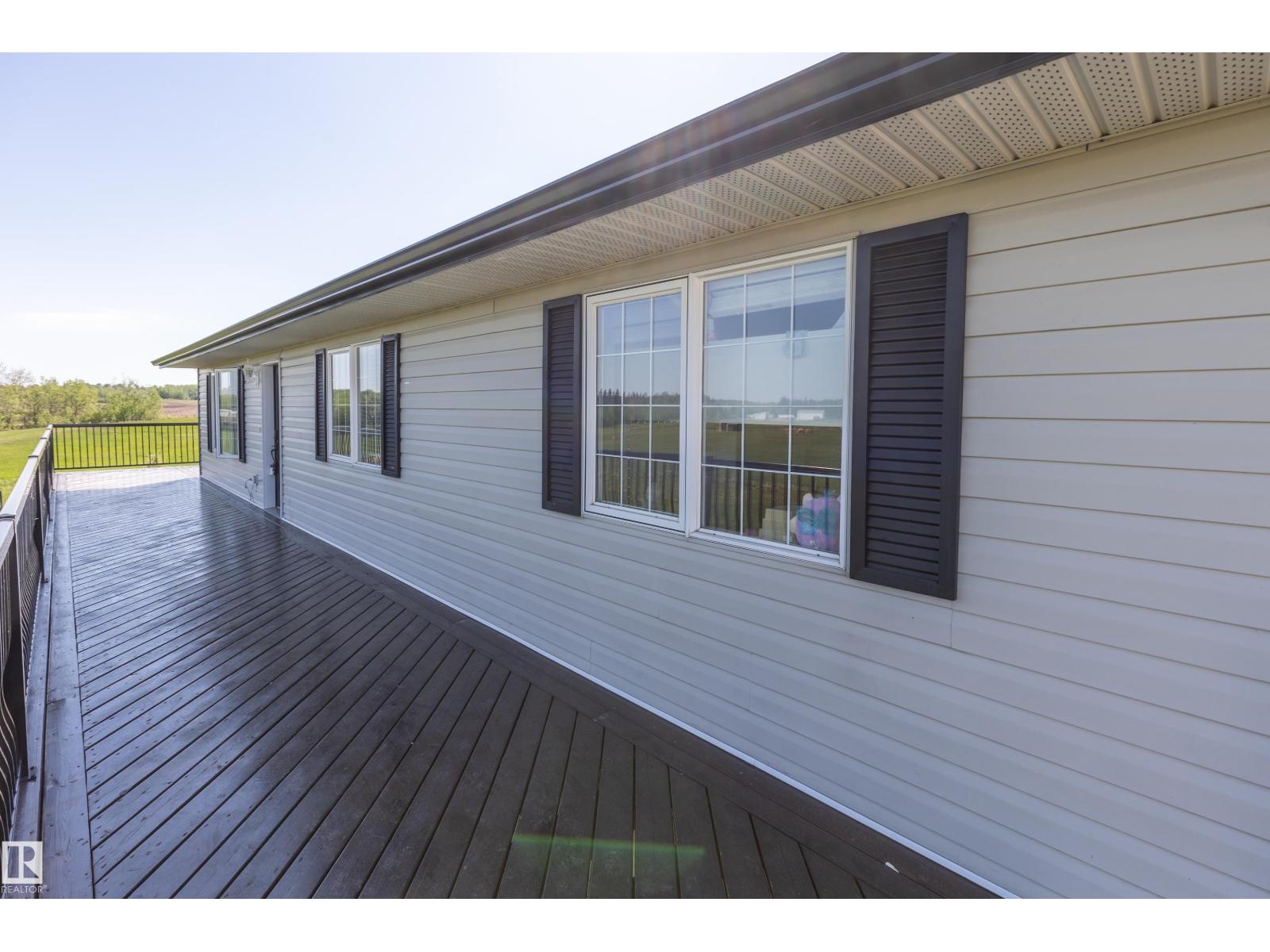 90 22111 TWP RD 510 - 8