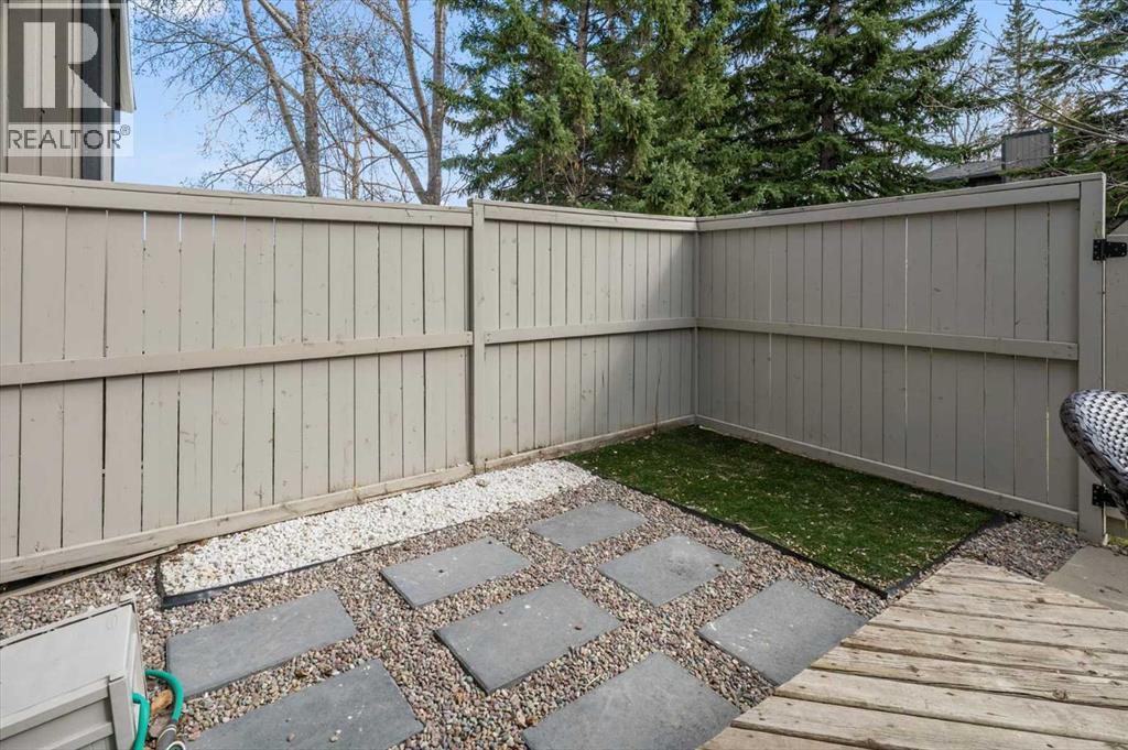 #73 27 Silver Springs Drive NW - 40
