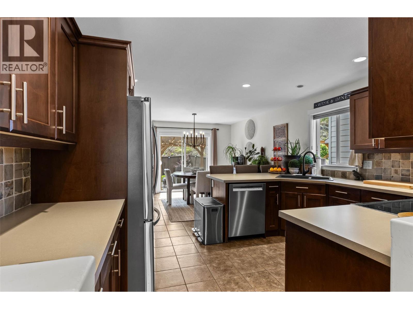 1458 Pacific Way - 11