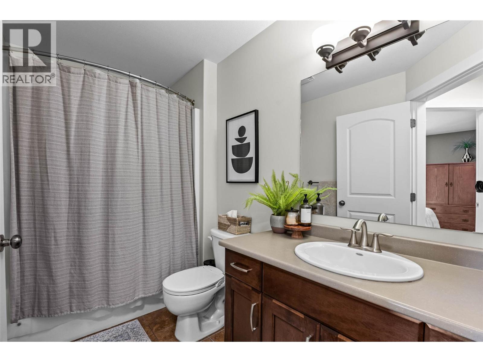 1458 Pacific Way - 24