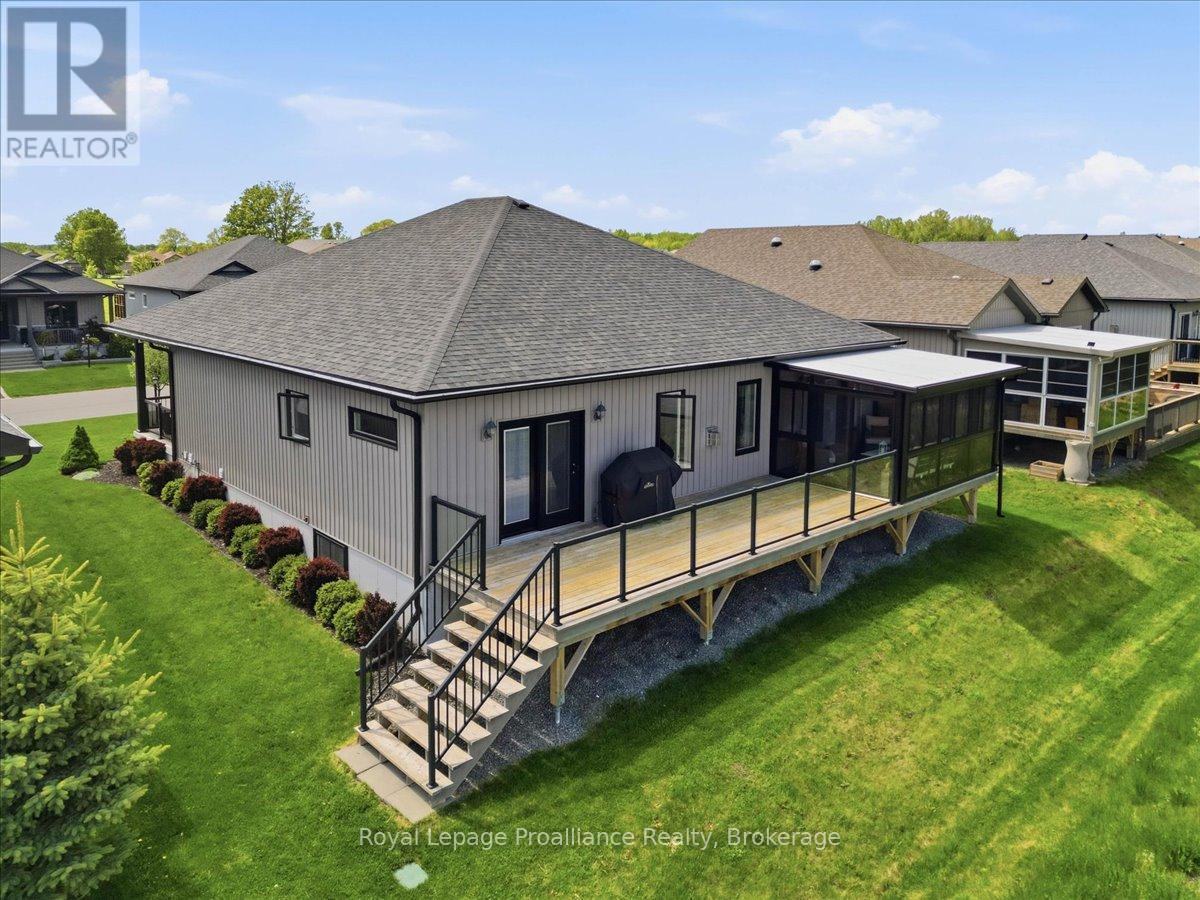 8 DORCHESTER DRIVE - 7