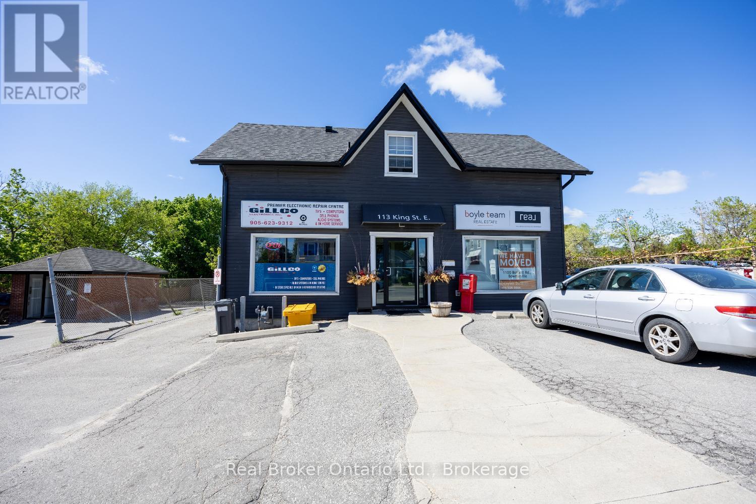 113 KING STREET E
