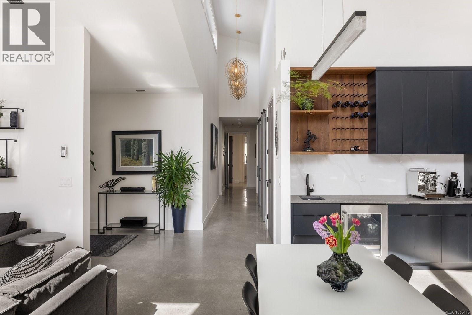 593 Downey Rd - 16