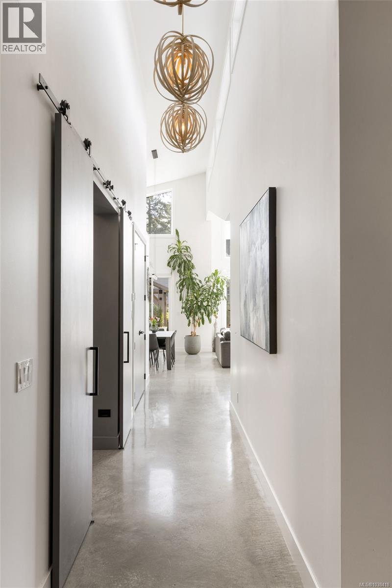 593 Downey Rd - 21