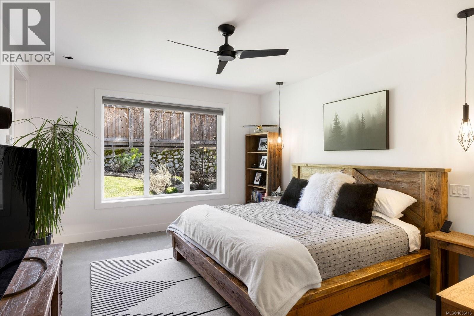 593 Downey Rd - 26