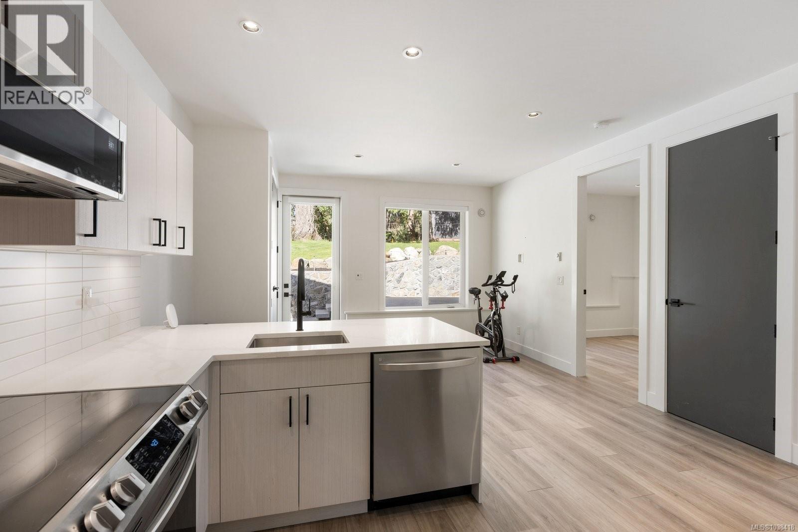593 Downey Rd - 34