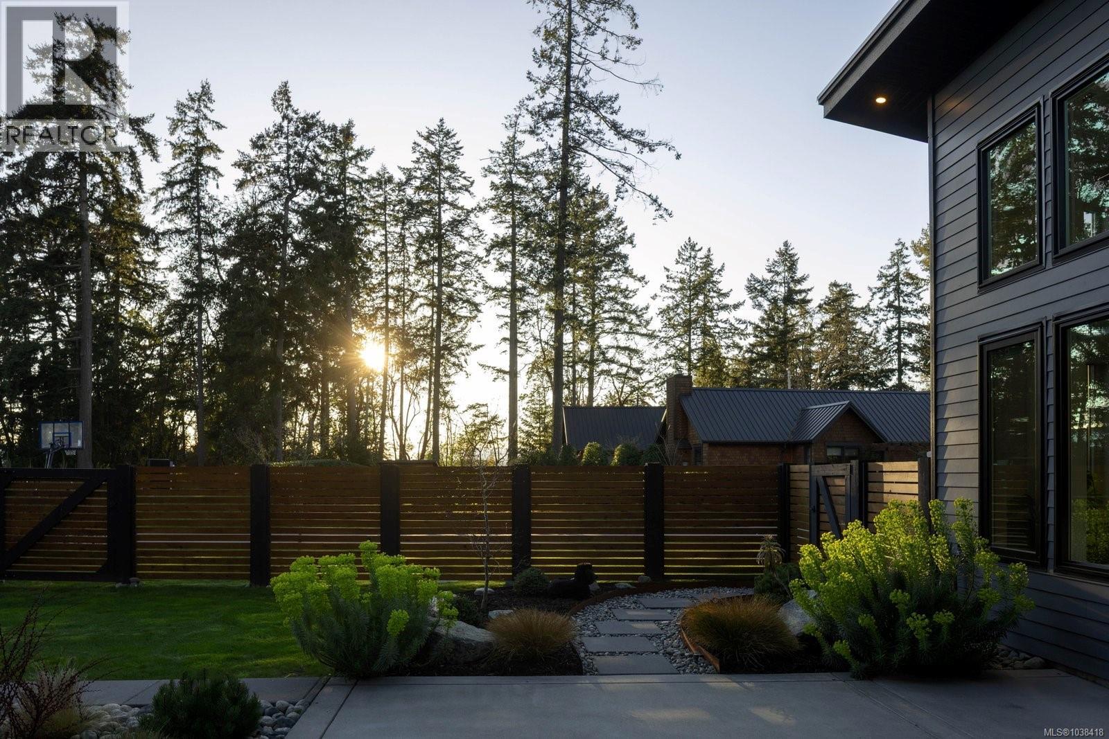 593 Downey Rd - 44