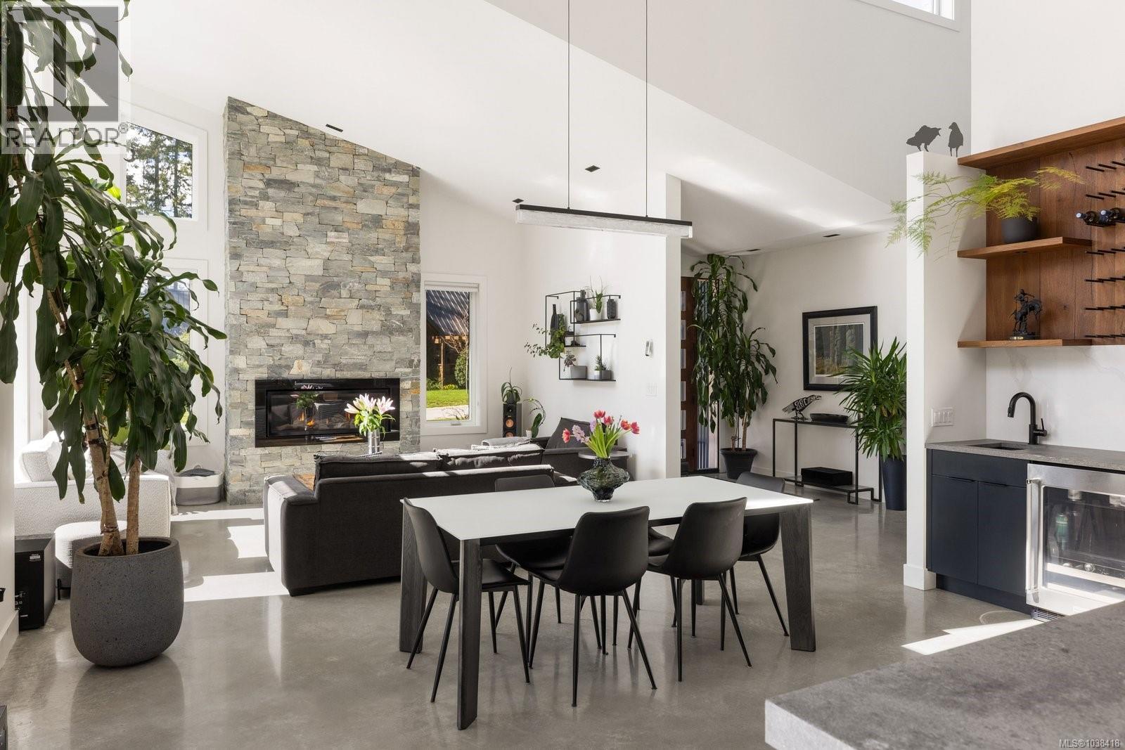 593 Downey Rd - 7