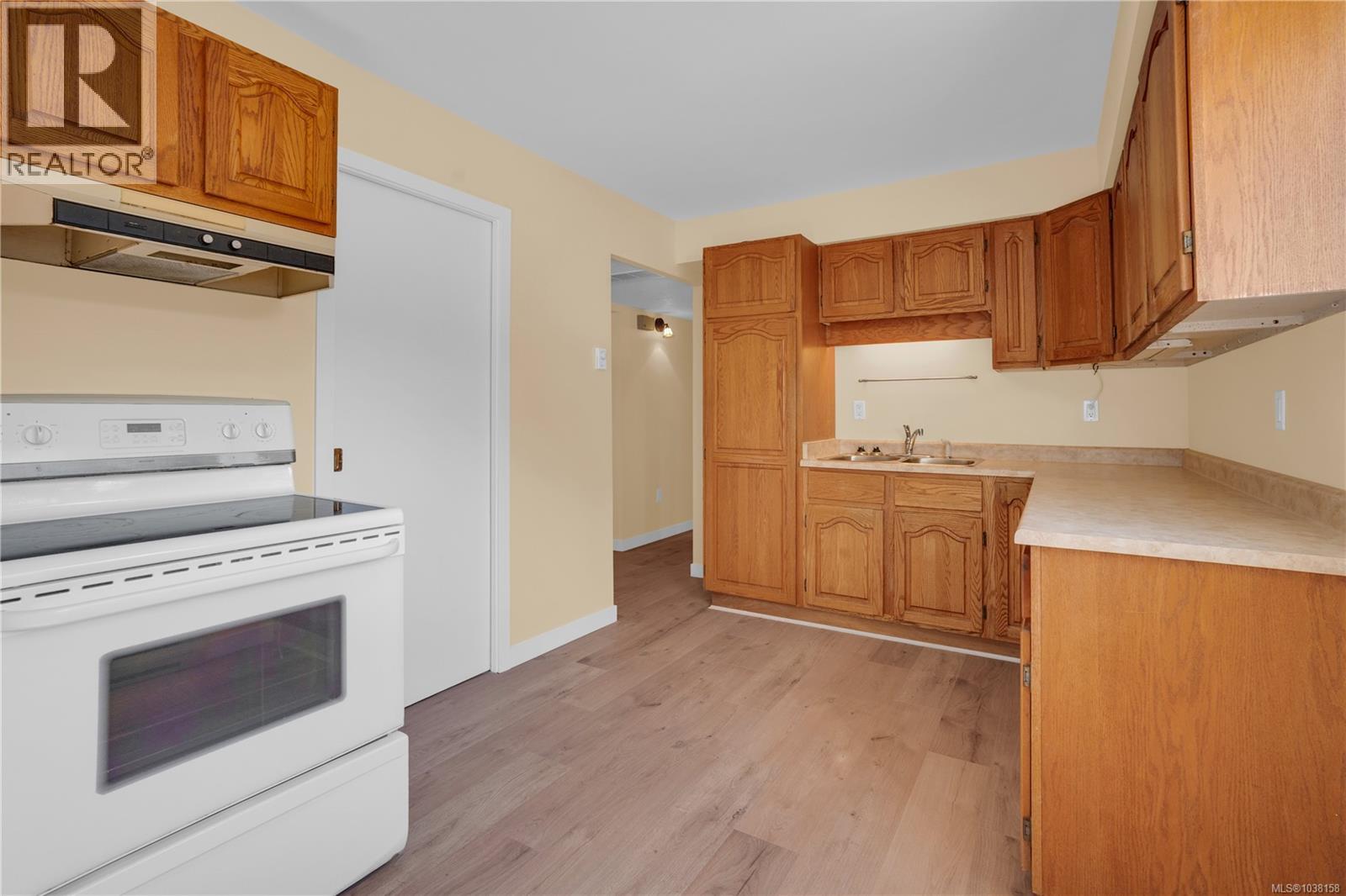 916 Rankin Rd - 36