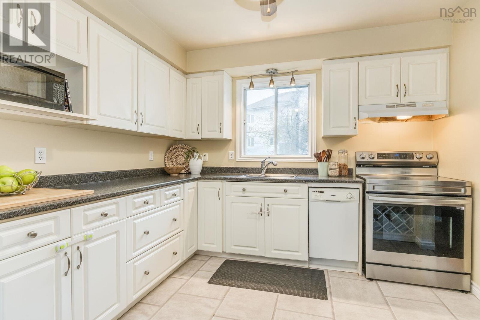 44 Viscaya Place - 11