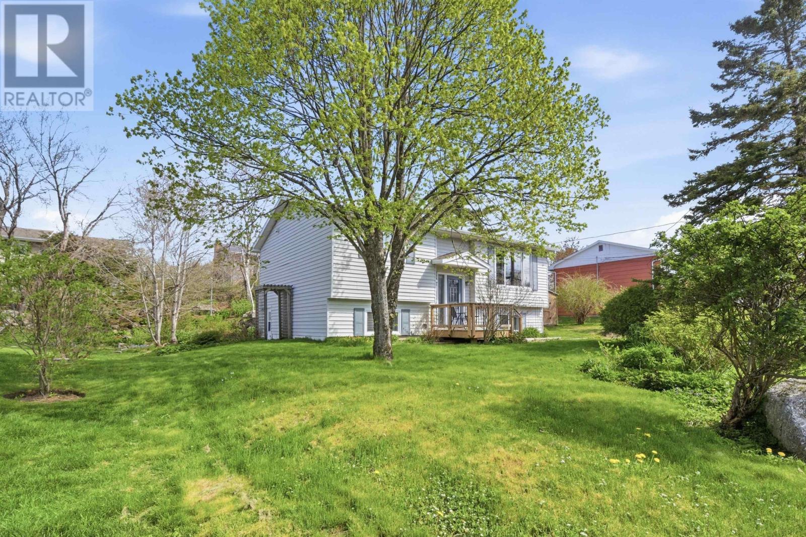 51 Parkdale Avenue - Image 2