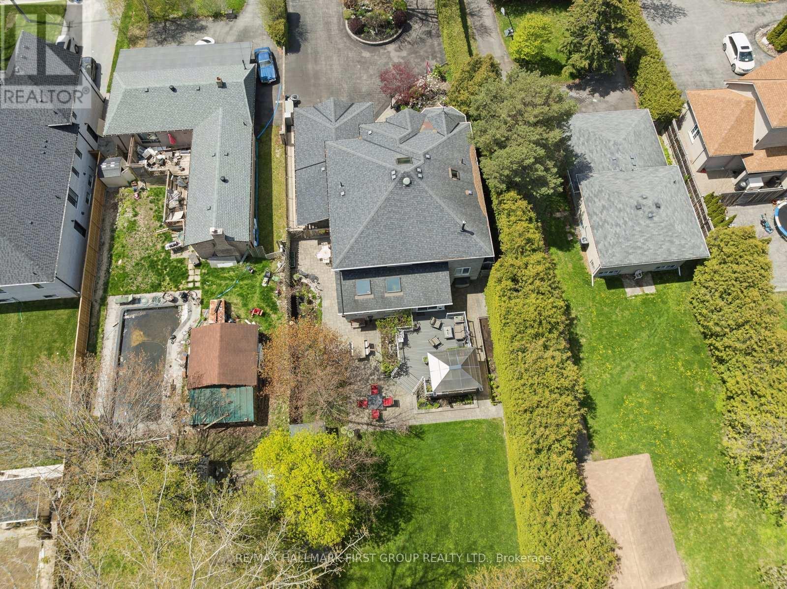 1779 WOODVIEW AVENUE - 24