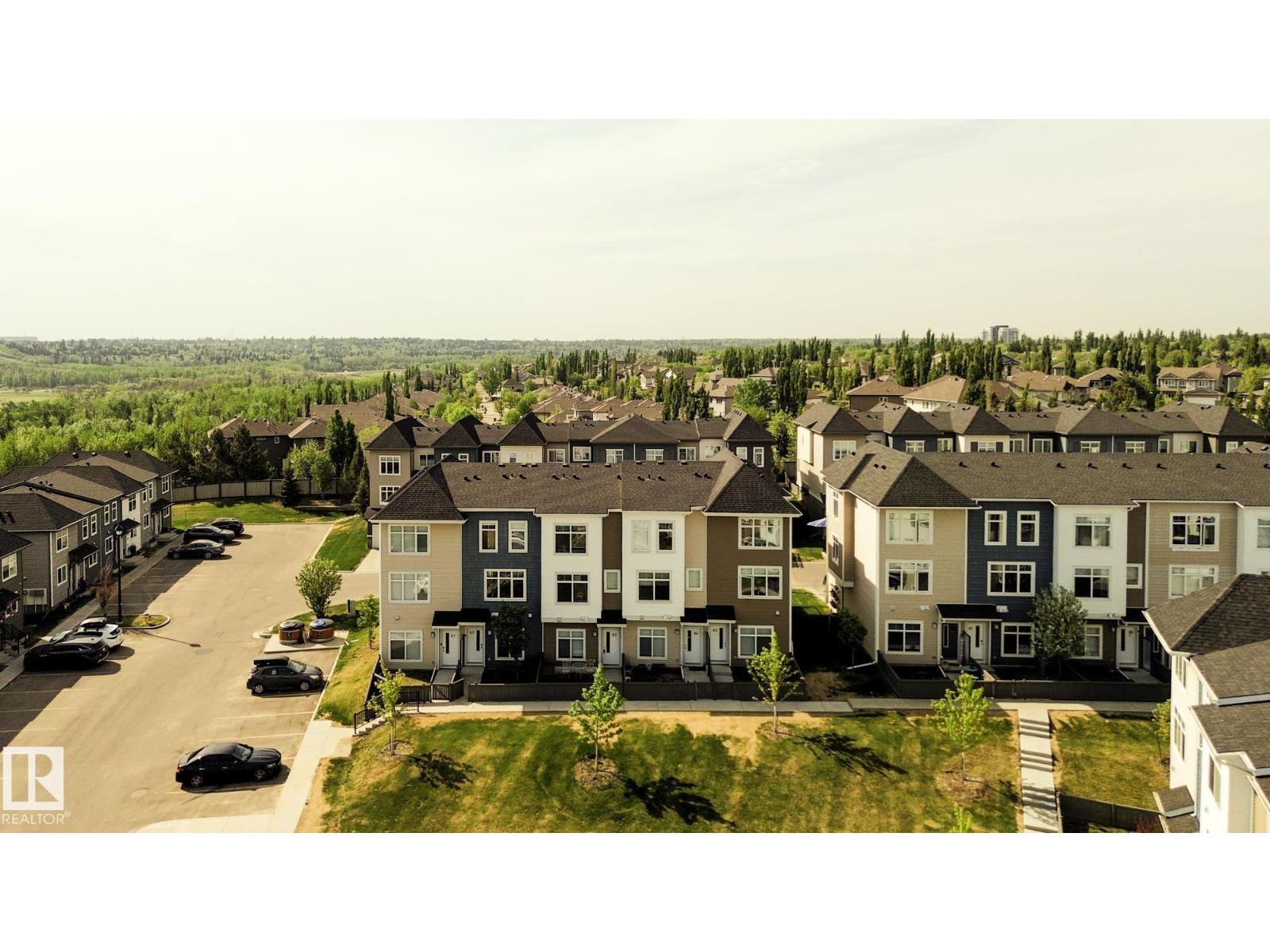 #83 600 BELLEROSE DR - 43