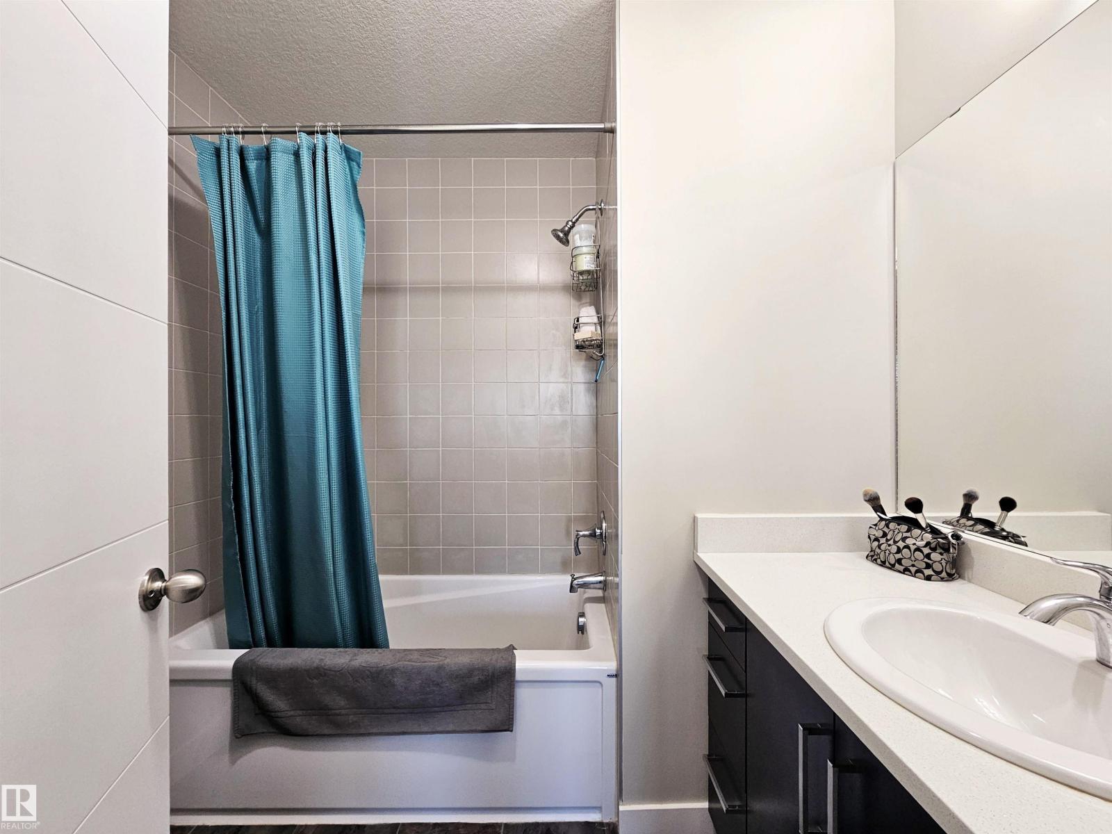 #83 600 BELLEROSE DR - 31