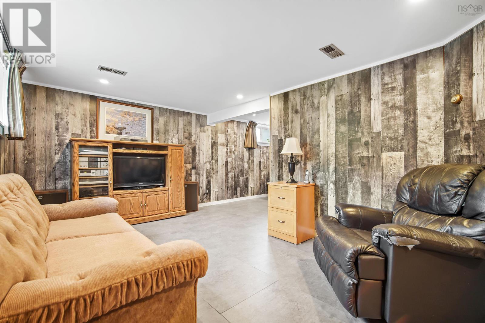 114 Frederick Avenue - 39
