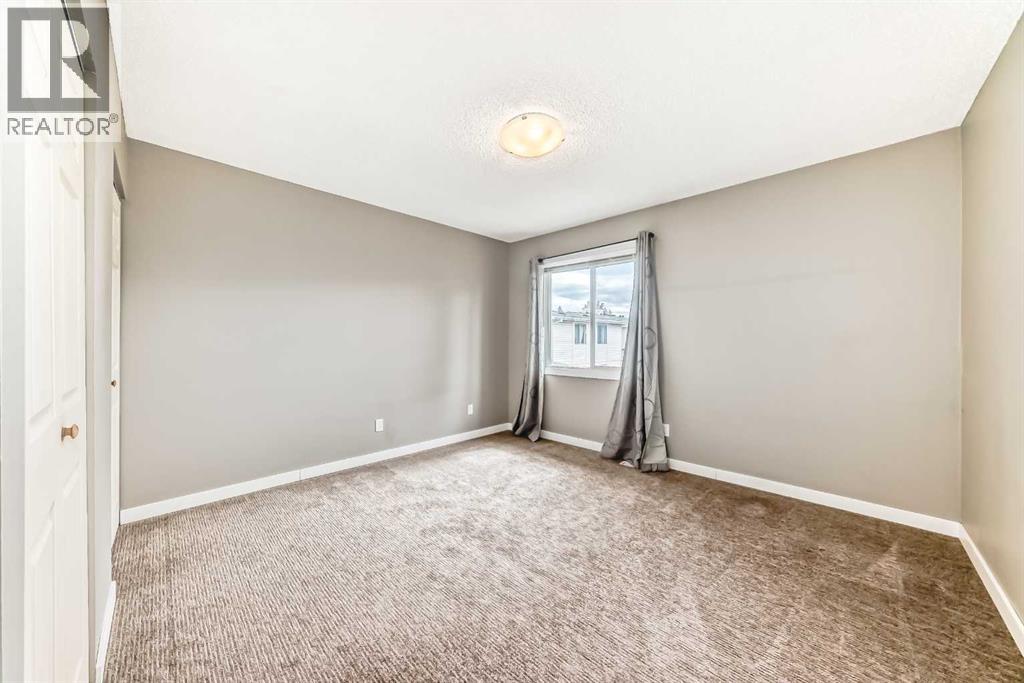 #72 3015 51 Street SW - 22
