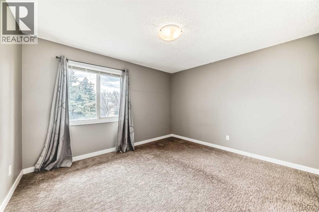#72 3015 51 Street SW - 23