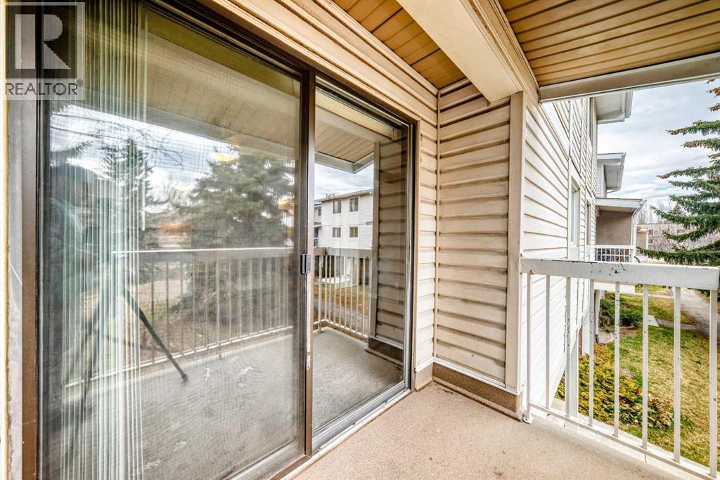#72 3015 51 Street SW - 16