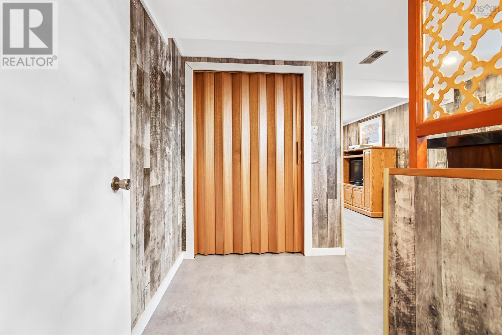 114 Frederick Avenue - 47