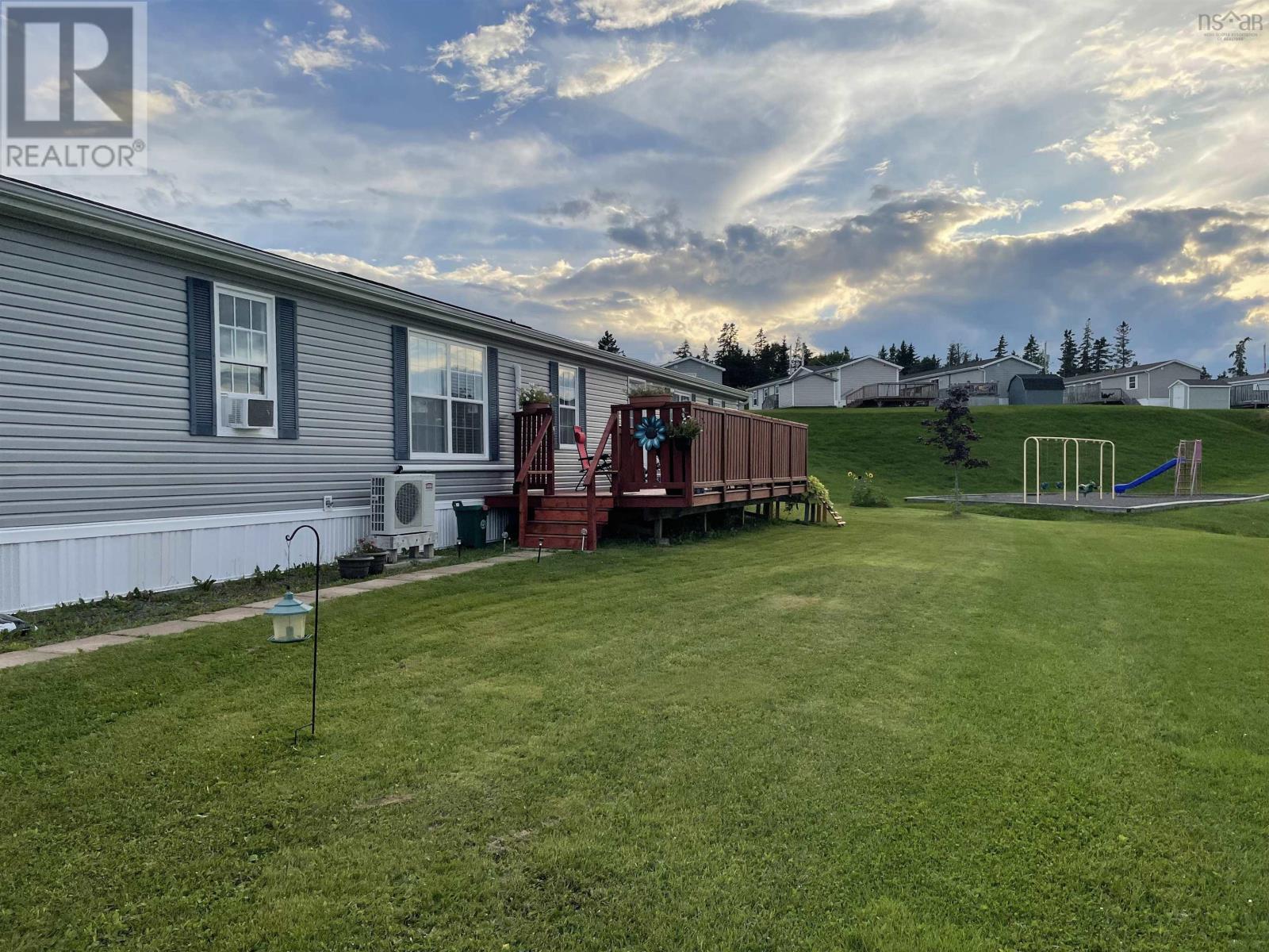 Property photo of 10 Springvale Drive   B2G 2V9
