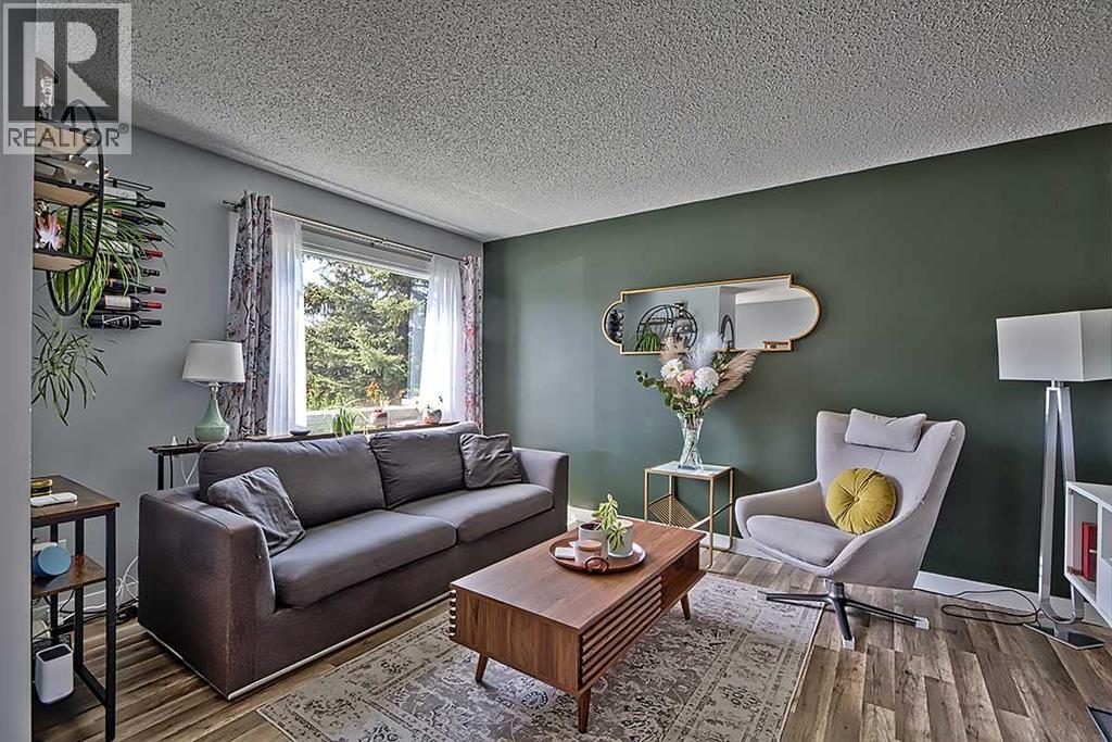 72 Deerpoint Road SE - 8