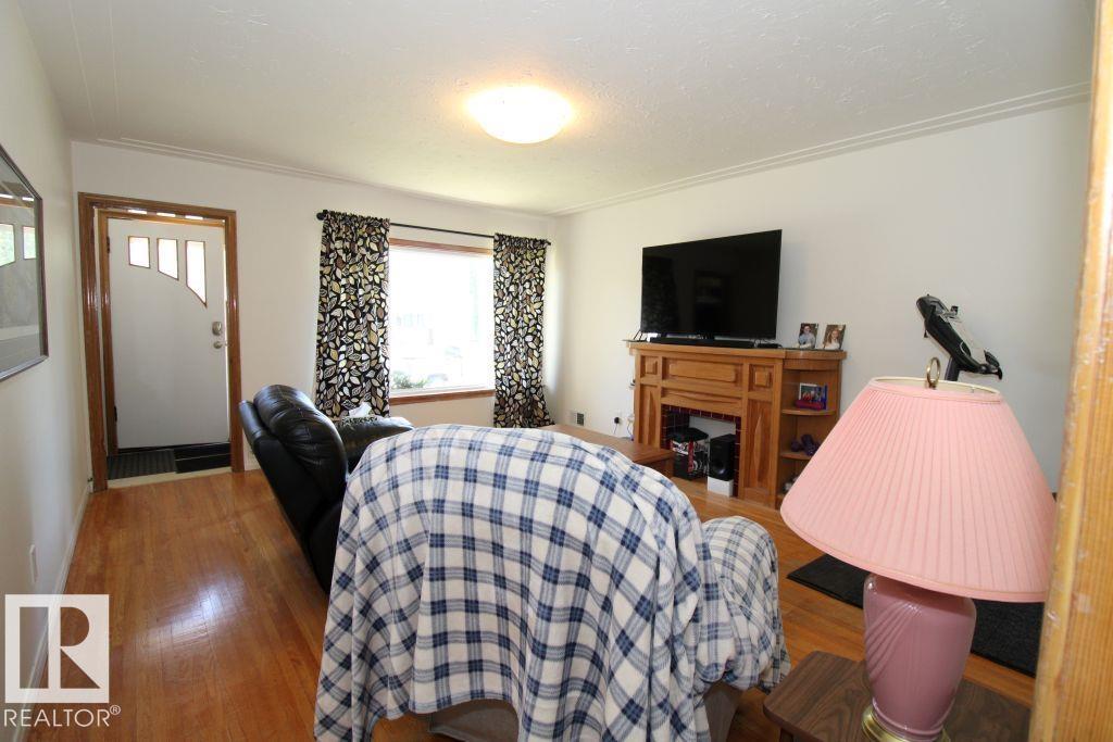 10320 79 ST NW NW - 10