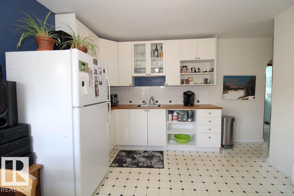 10320 79 ST NW NW - 14