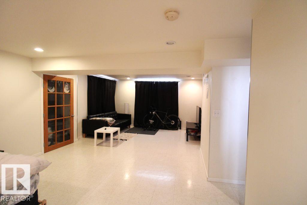 10320 79 ST NW NW - 21