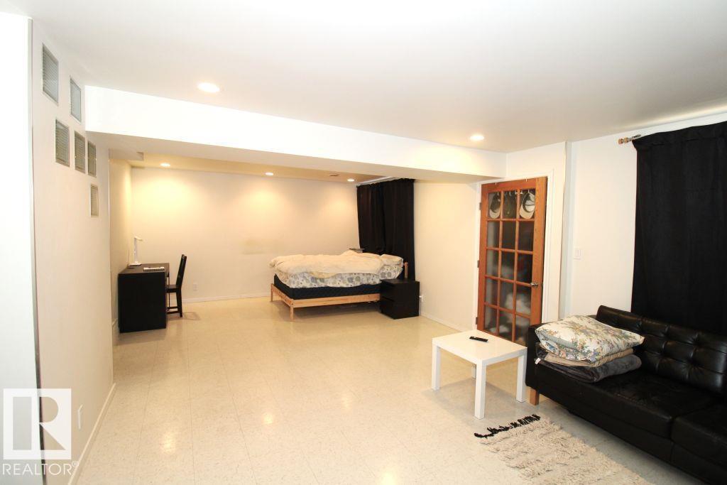 10320 79 ST NW NW - 22