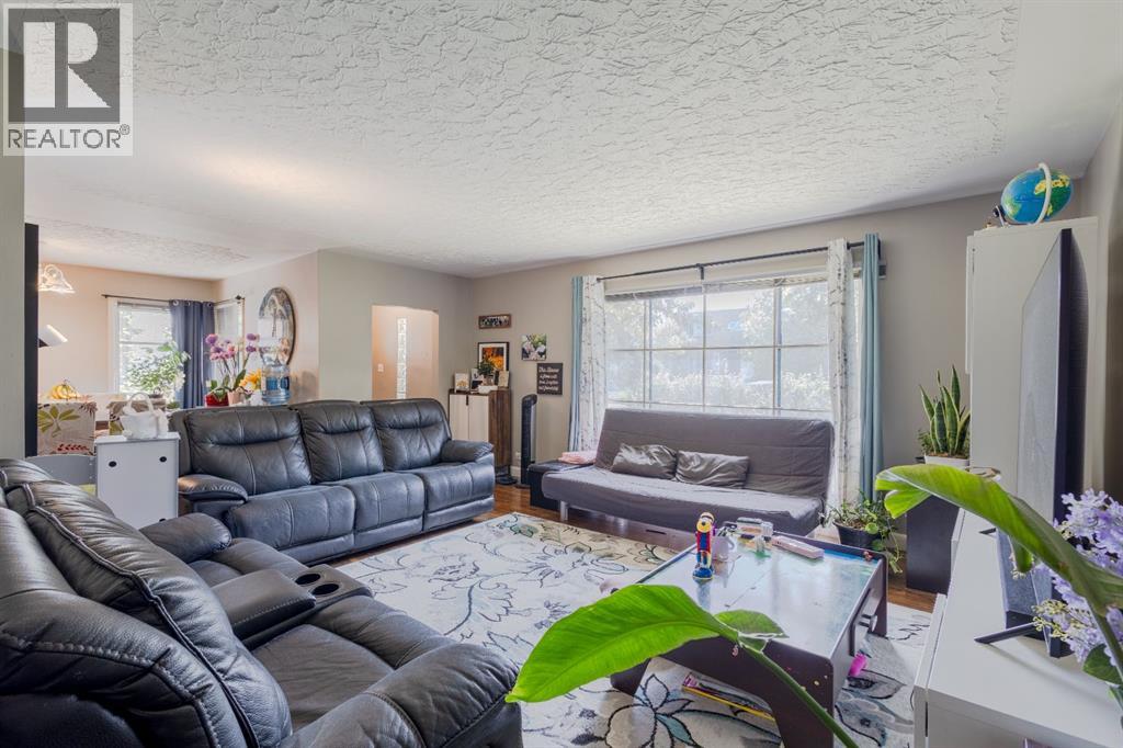 2110 26 Avenue SW - 14