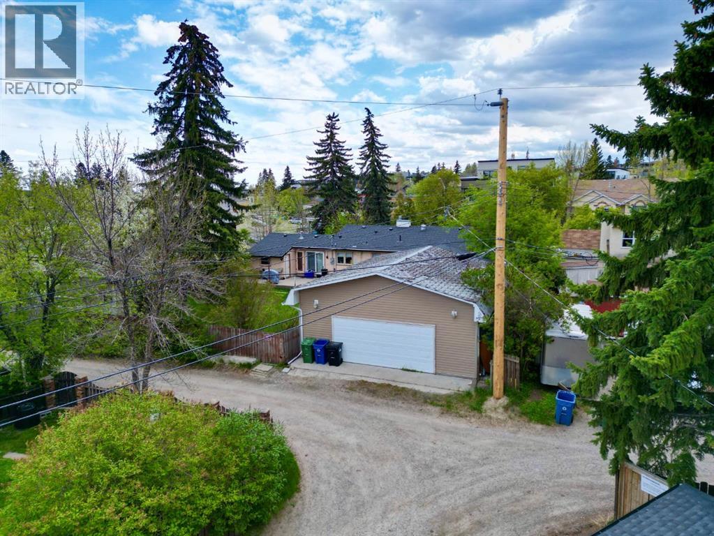 2110 26 Avenue SW - 30