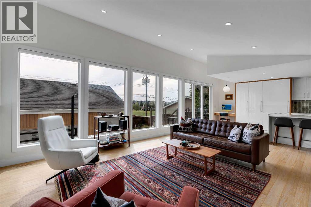 3724 Kerrydale Road SW - 12