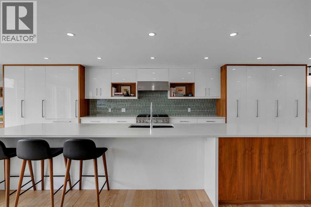 3724 Kerrydale Road SW - 7