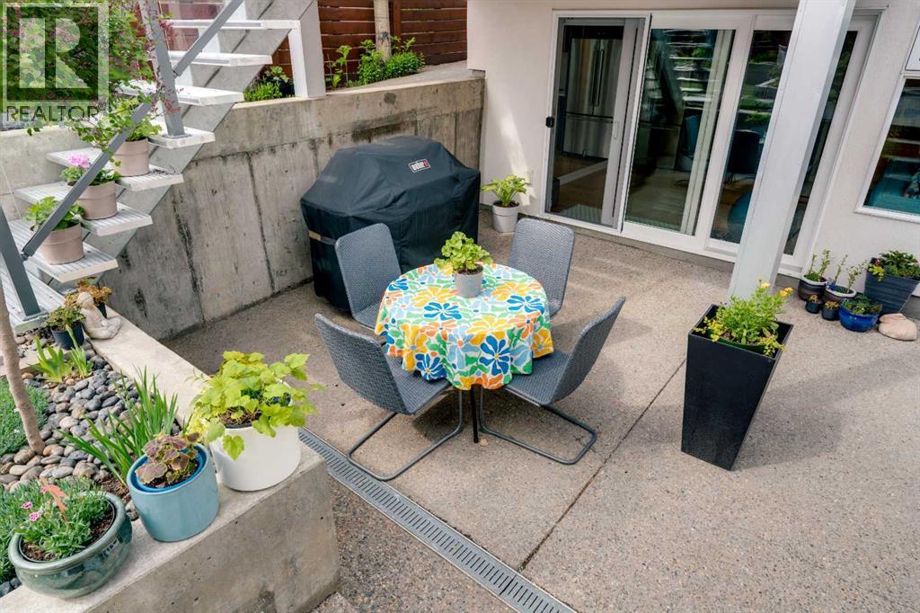3724 Kerrydale Road SW - 38