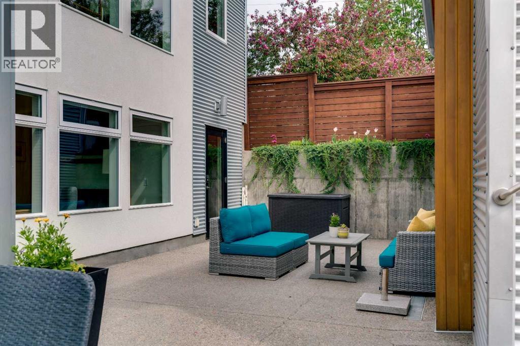 3724 Kerrydale Road SW - 39