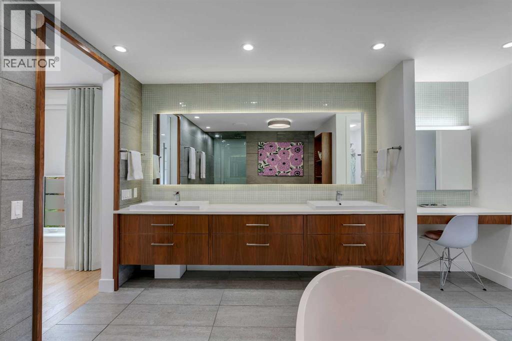 3724 Kerrydale Road SW - 18
