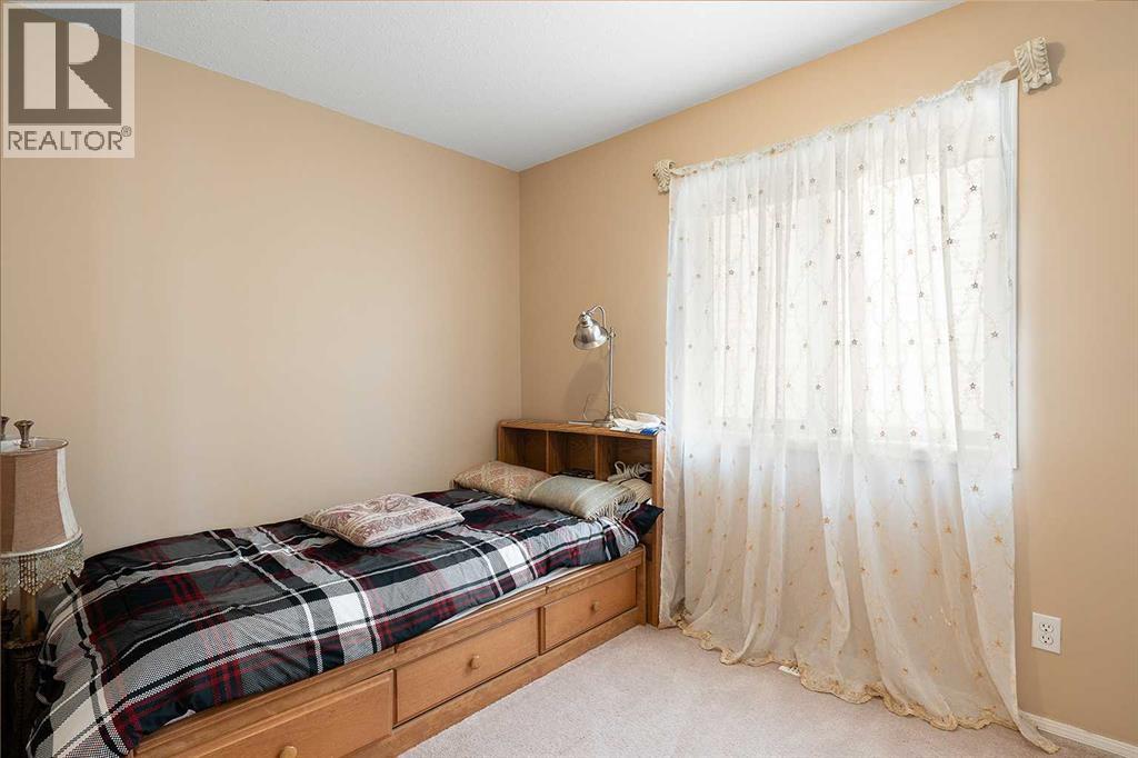 141 Arbour Stone Close NW - 25
