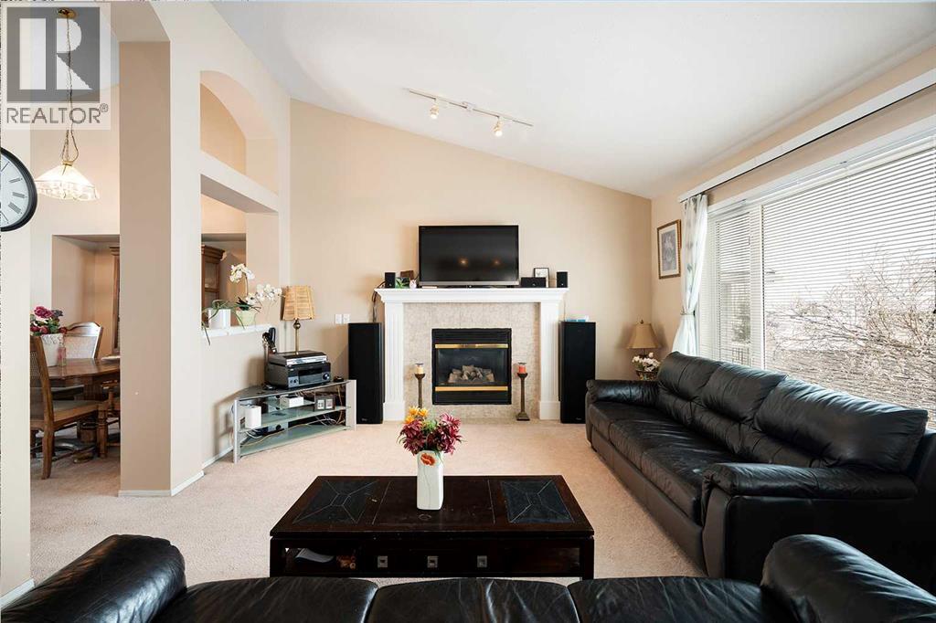 141 Arbour Stone Close NW - 12