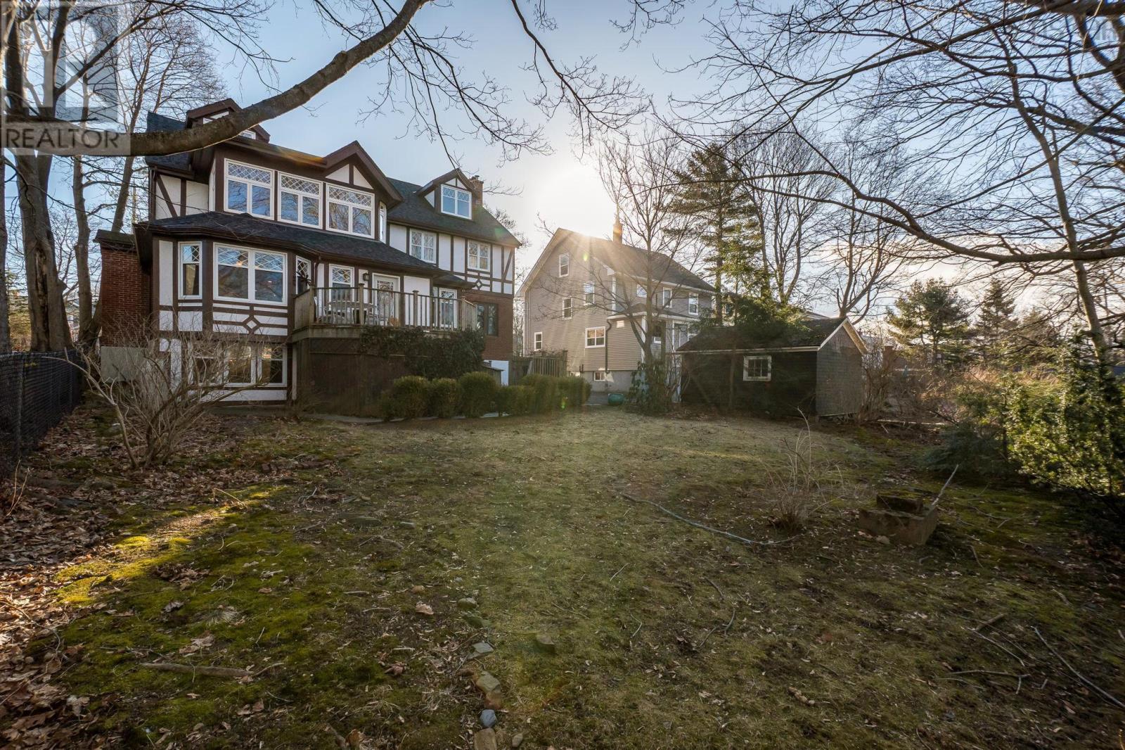 1950 Connaught Avenue - 47