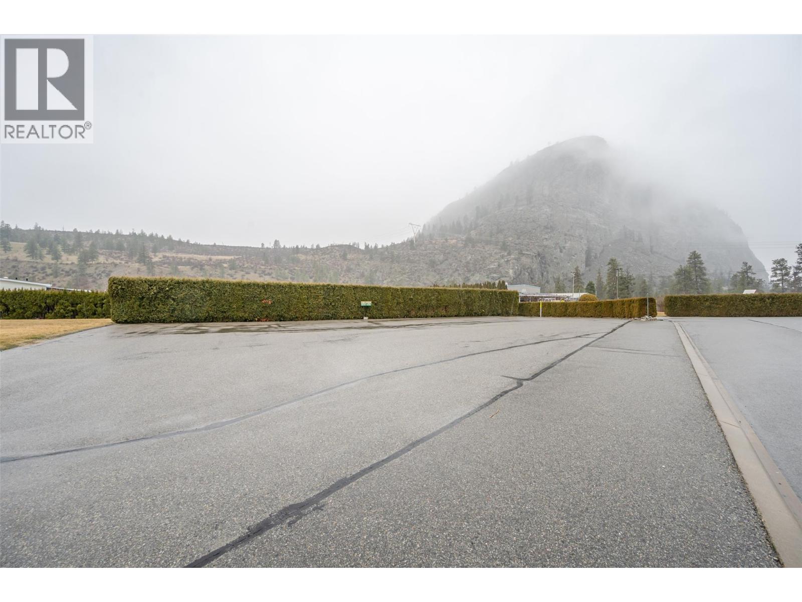 93 8598 97 Highway, Oliver