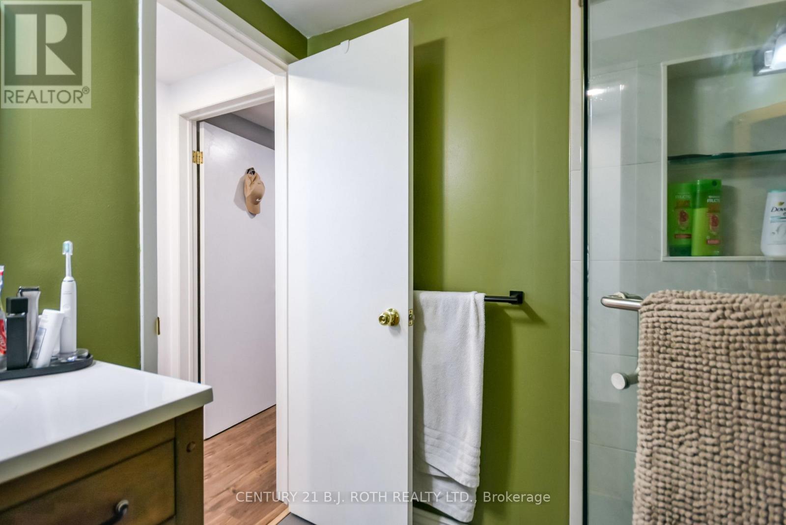 671 SIMCOE ROAD - 40