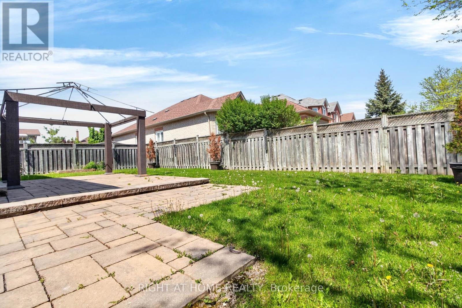 246 CAPRONI DRIVE - 32