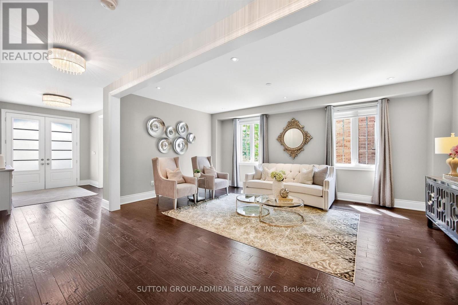 10 THOMAS NOBLE COURT - 10