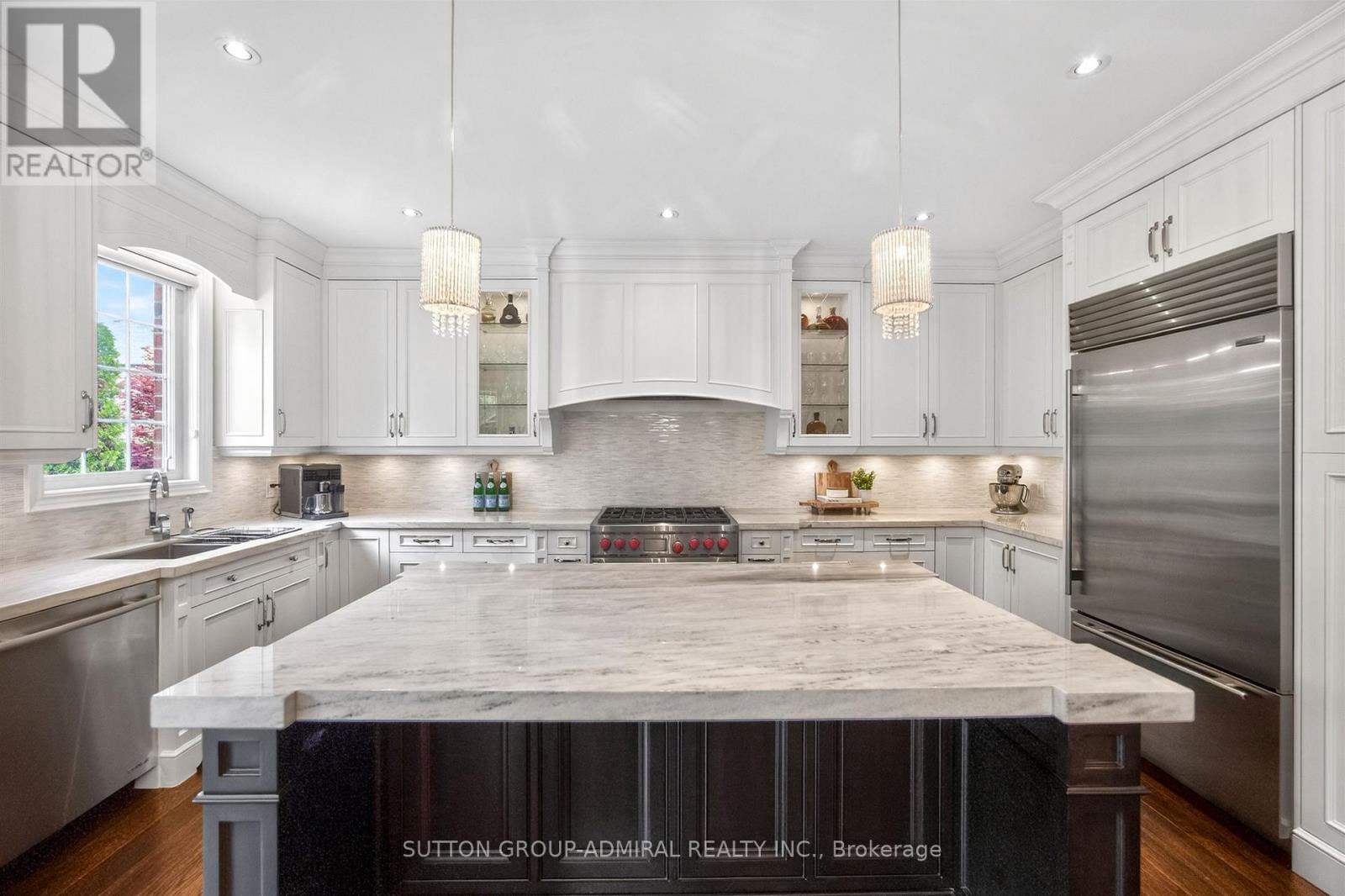 10 THOMAS NOBLE COURT - 19