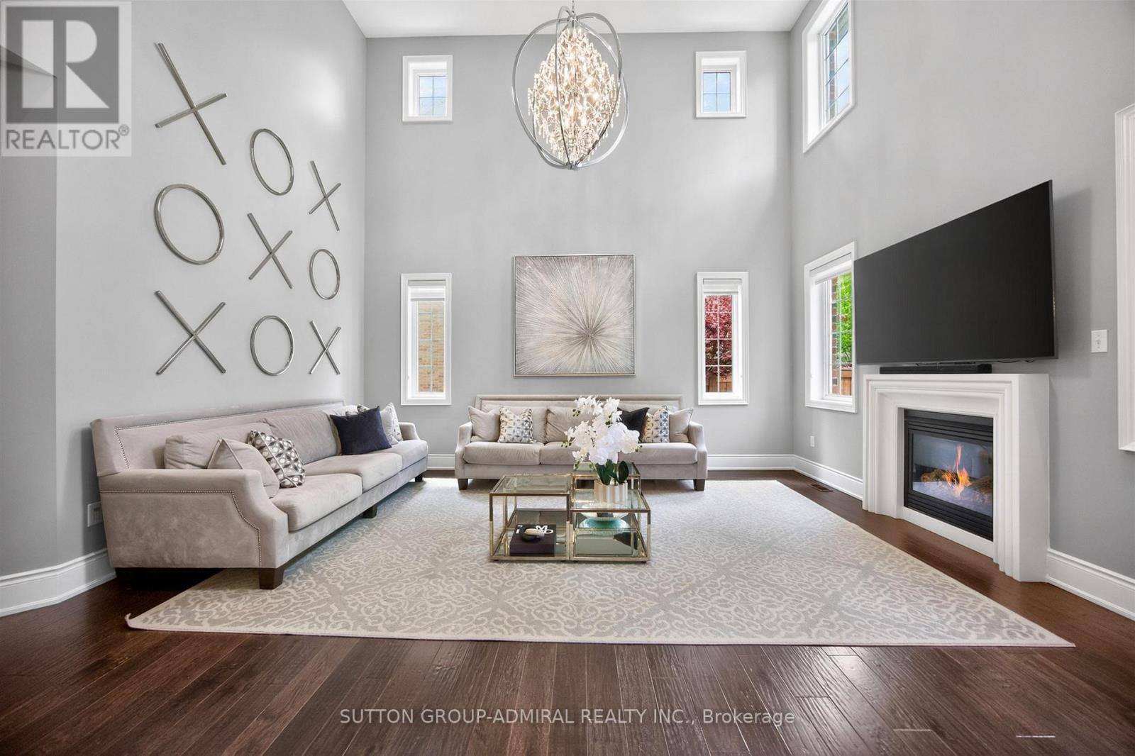10 THOMAS NOBLE COURT - 26
