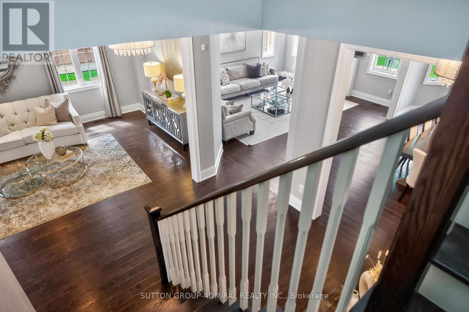 10 THOMAS NOBLE COURT - 31