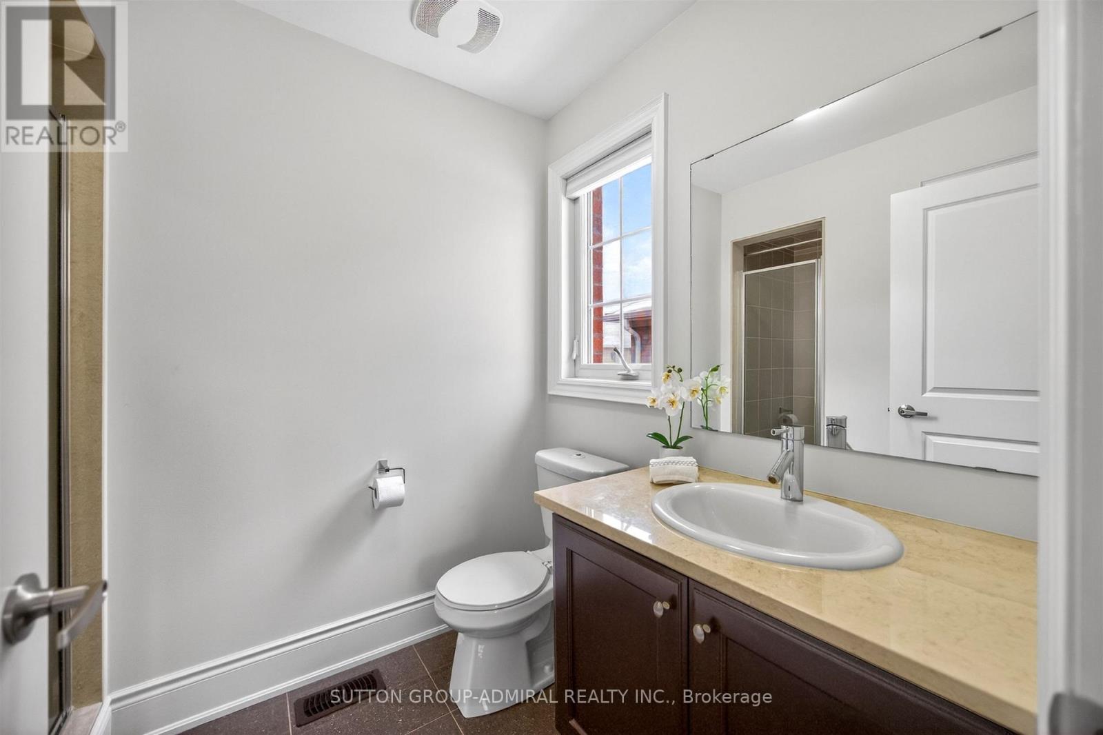 10 THOMAS NOBLE COURT - 46