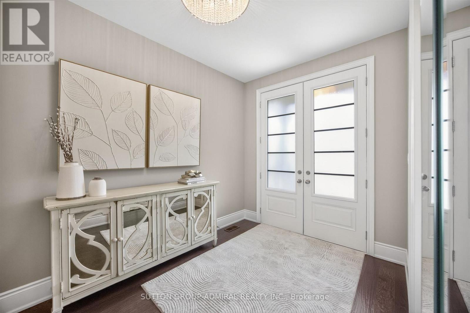 10 THOMAS NOBLE COURT - 6