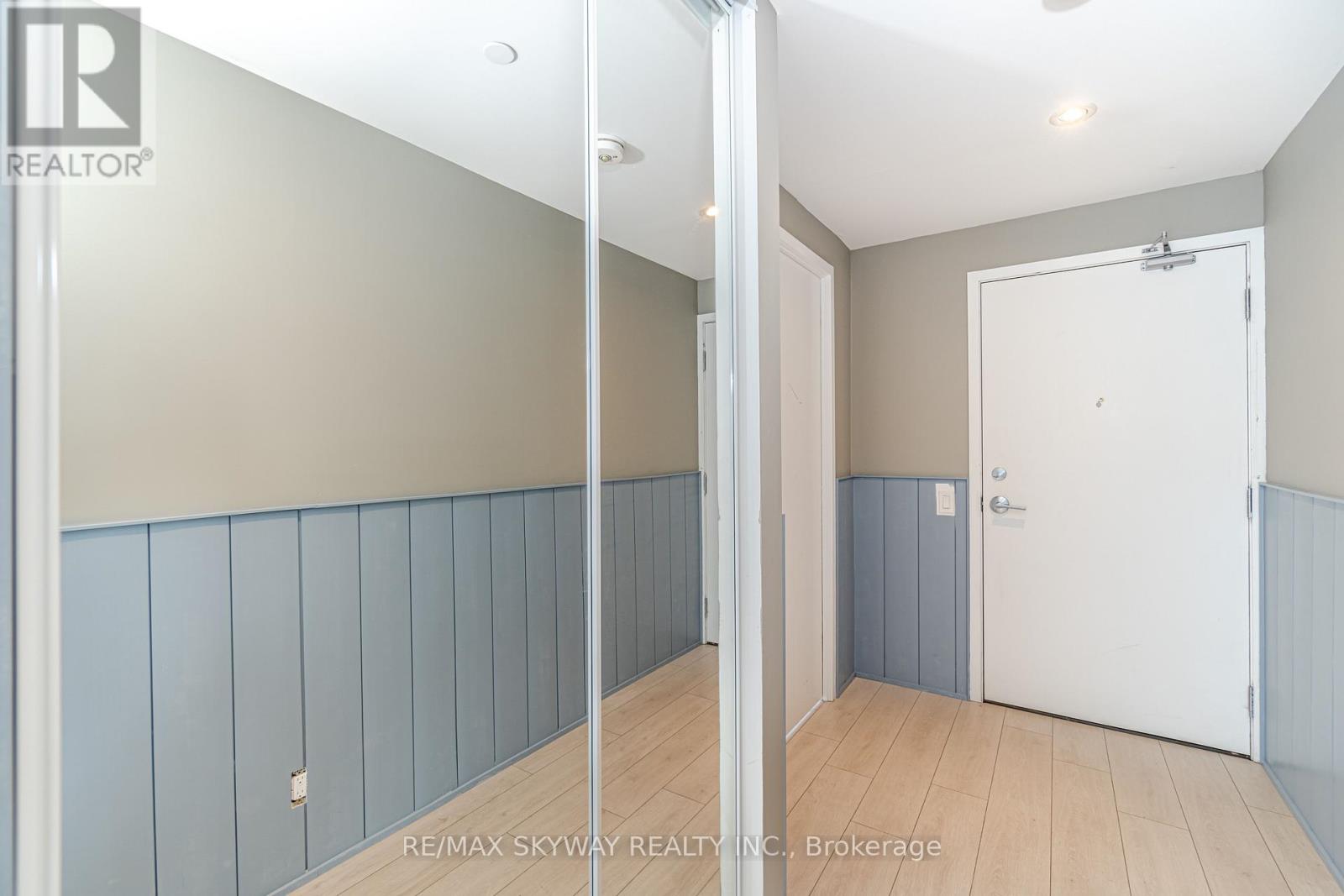 #5702 5 BUTTERMILL AVENUE - 5
